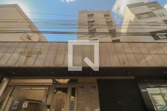 Fachada de apartamento para alugar com 1 quarto, 41m² em Passo da Areia, Porto Alegre