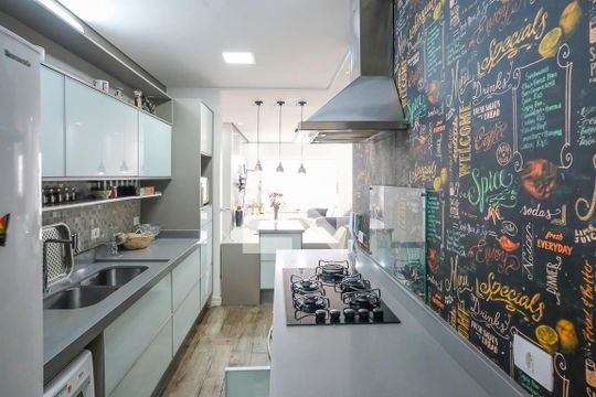 Cozinha de apartamento à venda com 3 quartos, 220m² em Santa Maria, São Caetano do Sul