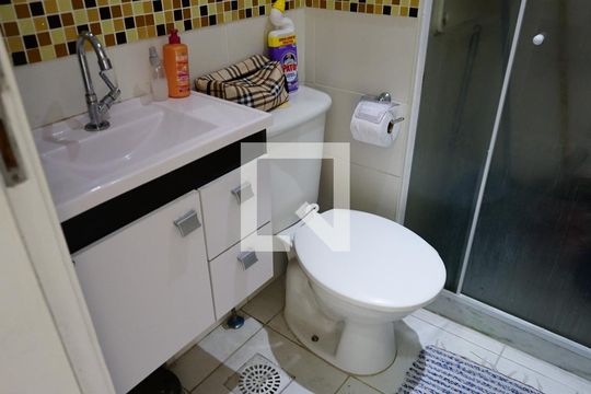 Banheiro Social de apartamento à venda com 2 quartos, 60m² em Taquara, Rio de Janeiro