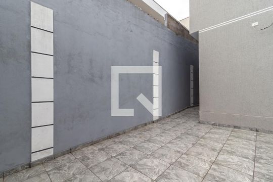 Garagem de casa para alugar com 3 quartos, 65m² em Casa Verde Alta, São Paulo