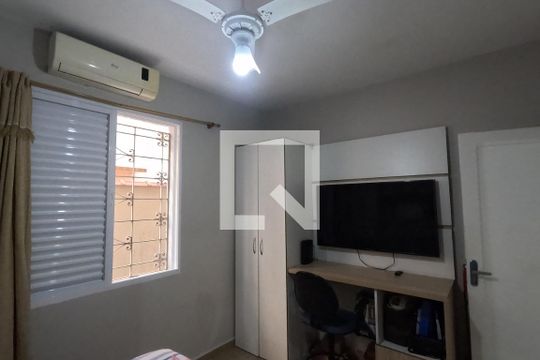 Quarto 2 de apartamento para alugar com 2 quartos, 70m² em Embaré, Santos