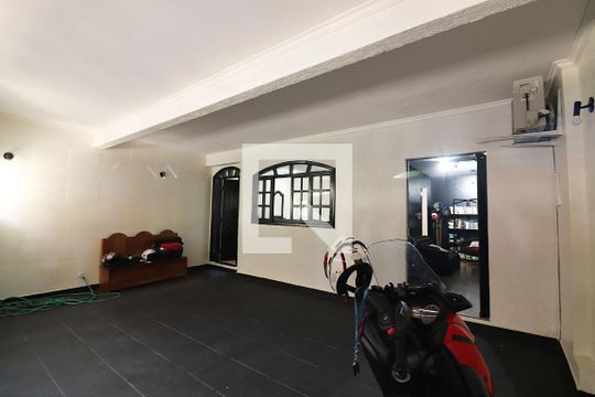 Garagem de casa à venda com 3 quartos, 153m² em Jardim Copacabana, São Bernardo do Campo