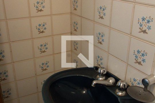 LAVABO de casa à venda com 3 quartos, 280m² em Jardim Sorirama (sousas), Campinas