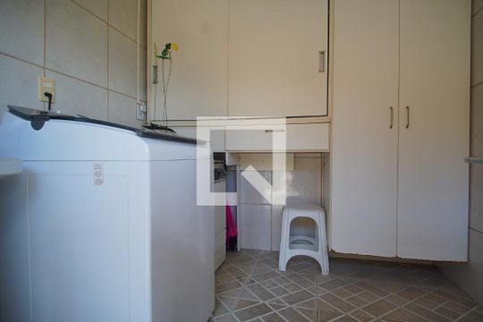 Área de Serviço de casa à venda com 3 quartos, 300m² em Vila Ipiranga, Porto Alegre