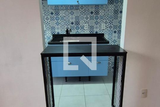 Cozinha de apartamento para alugar com 2 quartos, 43m² em Encantado, Rio de Janeiro