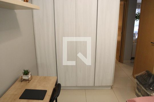 Suíte 2 de apartamento para alugar com 3 quartos, 115m² em Jardim Goiás, Goiânia