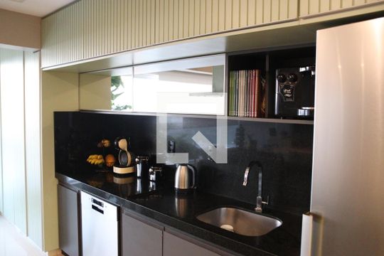Cozinha de apartamento para alugar com 3 quartos, 115m² em Jardim Goiás, Goiânia