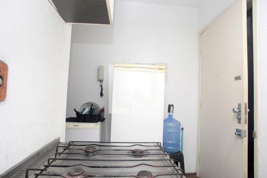 Cozinha de kitnet/studio à venda com 1 quarto, 41m² em Centro Histórico, Porto Alegre