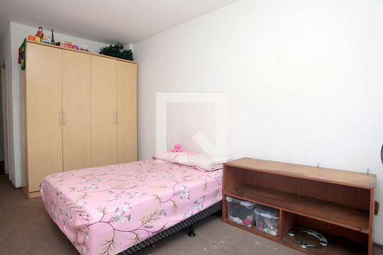 Studio - Sala / Quarto de kitnet/studio à venda com 1 quarto, 41m² em Centro Histórico, Porto Alegre