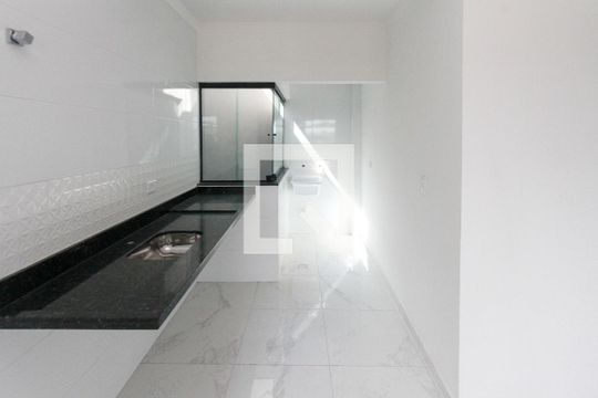 Cozinha de apartamento para alugar com 2 quartos, 43m² em Vila Ema, São Paulo