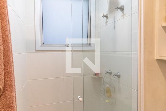 Banheiro de apartamento para alugar com 1 quarto, 35m² em Aclimação, São Paulo