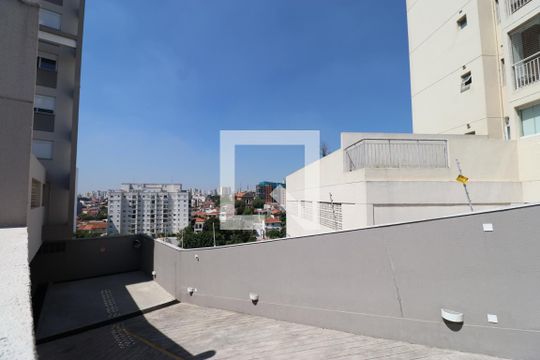 Área comum de apartamento para alugar com 2 quartos, 75m² em Vila Ipojuca , São Paulo