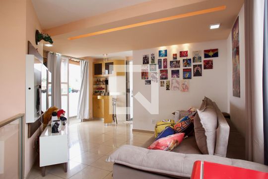 Sala de TV de apartamento à venda com 2 quartos, 120m² em Sagrada Família, Belo Horizonte