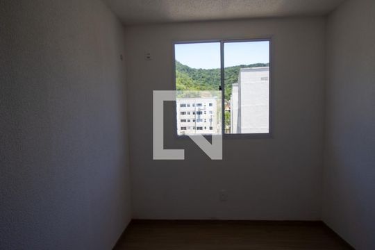 Quarto 1 de apartamento para alugar com 2 quartos, 43m² em Vargem Grande, Rio de Janeiro