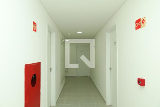 Área comum - Saguão do andar de apartamento à venda com 2 quartos, 42m² em Vila Carmosina, São Paulo