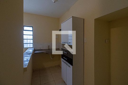 Cozinha de casa à venda com 3 quartos, 230m² em Parque Bristol, São Paulo