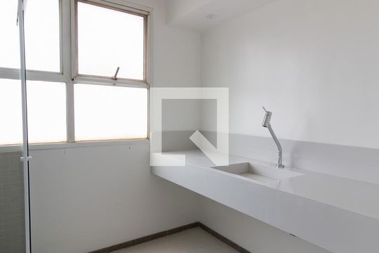 banheiro 4 de apartamento à venda com 4 quartos, 400m² em Fazenda São Quirino, Campinas