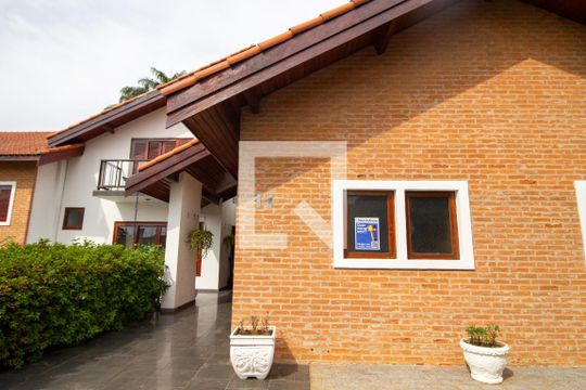 Fachada de casa de condomínio para alugar com 4 quartos, 720m² em Villa Solo, Votorantim