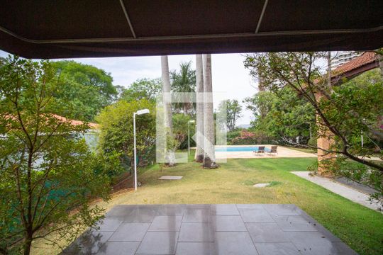 Vista da Suíte 1 de casa de condomínio para alugar com 4 quartos, 720m² em Villa Solo, Votorantim