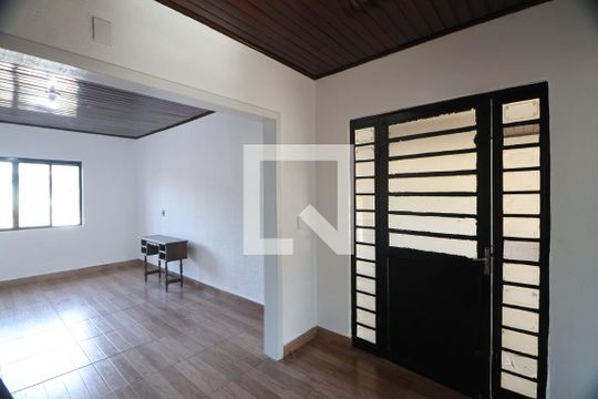 Sala de casa à venda com 2 quartos, 50m² em Harmonia, Canoas