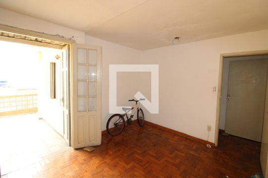 Quarto 1 de casa para alugar com 4 quartos, 250m² em Vila Roque, São Paulo