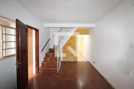 Sala de casa para alugar com 4 quartos, 250m² em Vila Roque, São Paulo