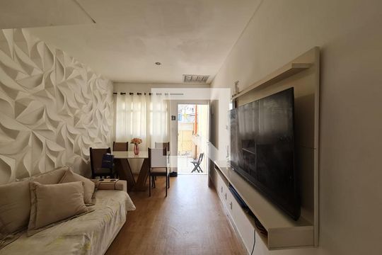 Sala de casa à venda com 2 quartos, 119m² em Jardim do Papai, Guarulhos