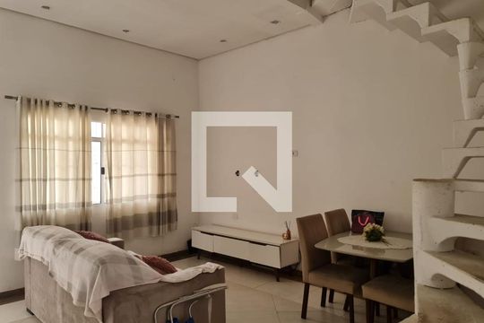 Sala de casa à venda com 3 quartos, 191m² em Jardim do Papai, Guarulhos