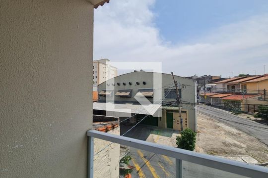 Varanda Suíte 2 e Suíte 3 de casa à venda com 3 quartos, 191m² em Jardim do Papai, Guarulhos