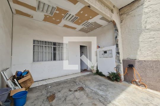 Garagem de casa à venda com 3 quartos, 191m² em Jardim do Papai, Guarulhos