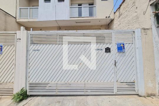 Fachada de casa à venda com 3 quartos, 191m² em Jardim do Papai, Guarulhos