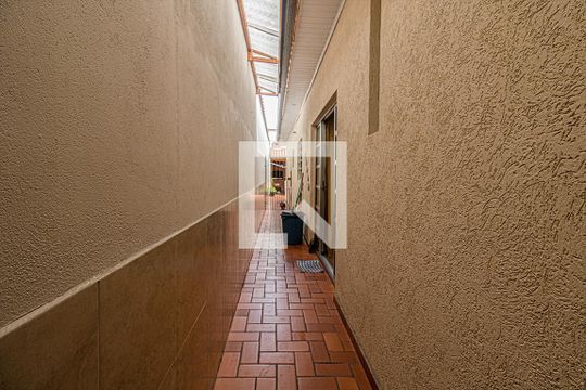 corredor lateral de casa à venda com 2 quartos, 125m² em Vila Santa Teresa (zona Sul), São Paulo