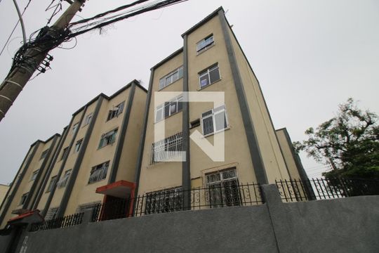 Placa  de apartamento à venda com 2 quartos, 46m² em Irajá, Rio de Janeiro