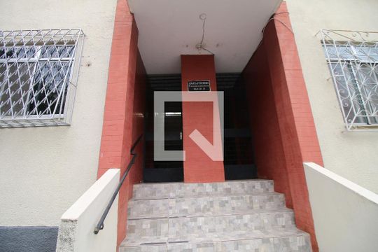 Portaria de apartamento à venda com 2 quartos, 46m² em Irajá, Rio de Janeiro