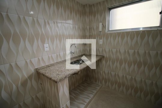 Cozinha de apartamento à venda com 2 quartos, 46m² em Irajá, Rio de Janeiro