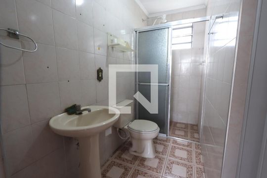 Banheiro de apartamento à venda com 2 quartos, 50m² em Vila Prudente, São Paulo