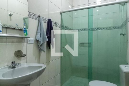 Banheiro 1 de casa para alugar com 3 quartos, 184m² em Baeta Neves, São Bernardo do Campo