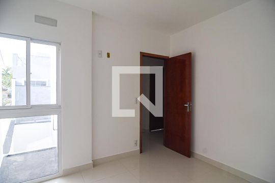 Quarto 1 de casa à venda com 3 quartos, 110m² em Engenho do Mato, Niterói