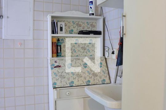 Loft Area de serviço de casa à venda com 5 quartos, 520m² em Mirandópolis, São Paulo