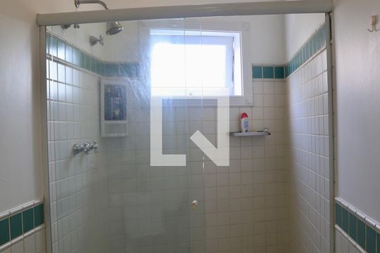 Banheiro da Social de casa à venda com 5 quartos, 520m² em Mirandópolis, São Paulo