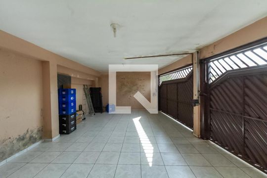 Garagem de casa à venda com 3 quartos, 210m² em Vila Israel, São Bernardo do Campo