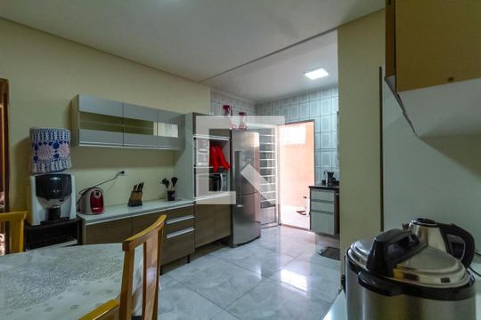 Cozinha de casa à venda com 3 quartos, 210m² em Vila Israel, São Bernardo do Campo