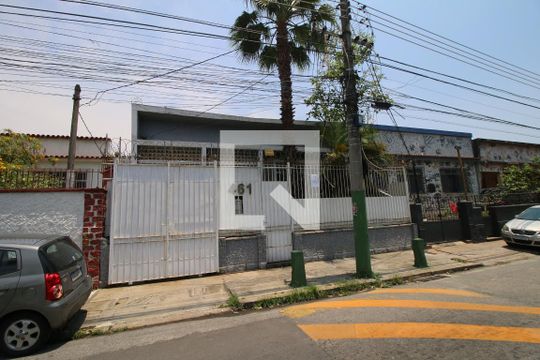 Fachada da casa de casa à venda com 3 quartos, 300m² em Brás de Pina, Rio de Janeiro