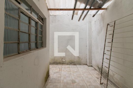 Área Externa de casa à venda com 4 quartos, 250m² em Vila Tijuco, Guarulhos