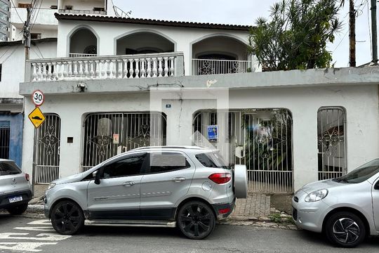 Fachada de casa à venda com 4 quartos, 250m² em Vila Tijuco, Guarulhos