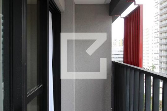 Varanda de kitnet/studio para alugar com 1 quarto, 29m² em Indianópolis, São Paulo