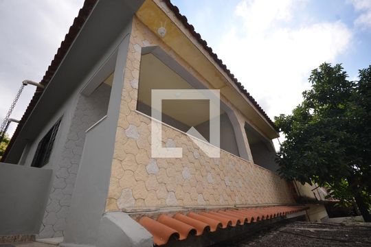 Fachada de apartamento para alugar com 2 quartos, 90m² em Campo Grande, Rio de Janeiro