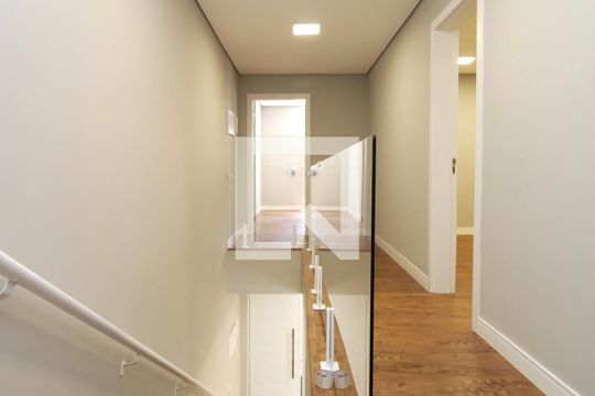Corredor - Quartos de casa à venda com 3 quartos, 101m² em Vila Gustavo, São Paulo