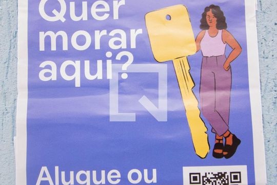 Fachada - placa instalada de casa para alugar com 1 quarto, 40m² em Vila Miriam, São Paulo
