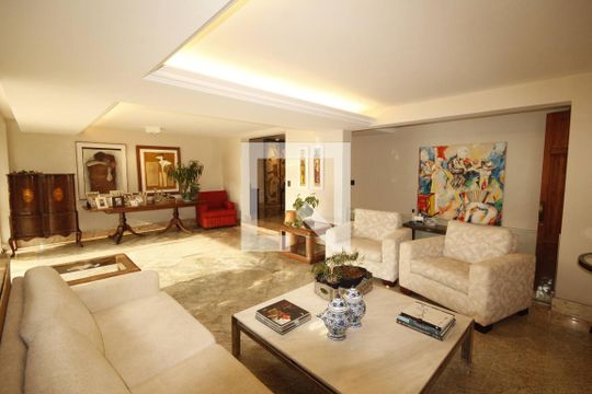 Casa à venda com 4 quartos, 900m² em São Bento, Belo Horizonte
